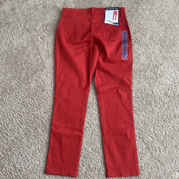 NWT Bandolino Amy Straight Leg Denim Pant, Red - Picture 6 of 12
